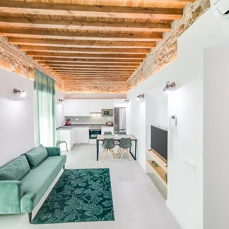Homes Sweet Postigos Terrace * مالقة